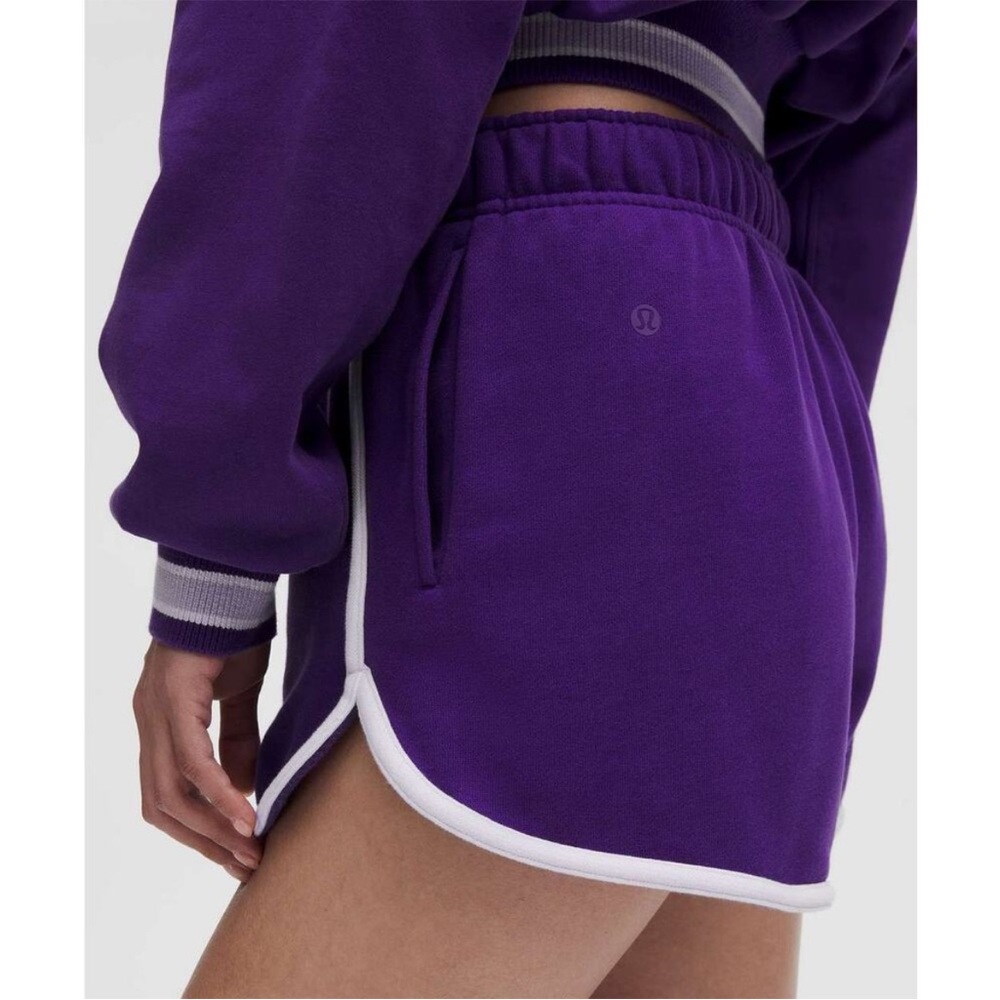 NWT Lululemon Scuba Mid-Rise Oversized Short 3" Trim Purple Women's Size Large - Picture 3 of 9